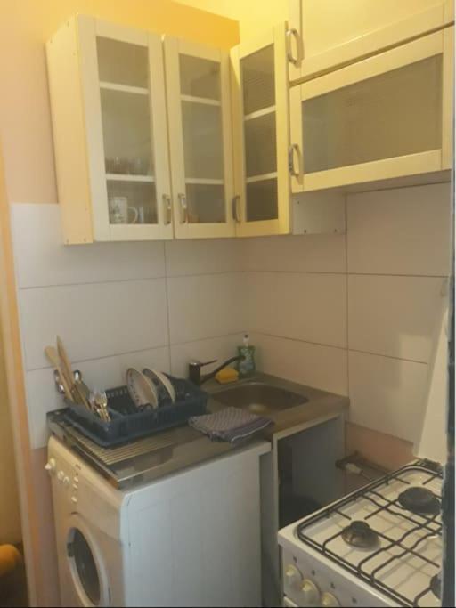 Simple Apartment 10 Minutes To Downtown Виена Екстериор снимка